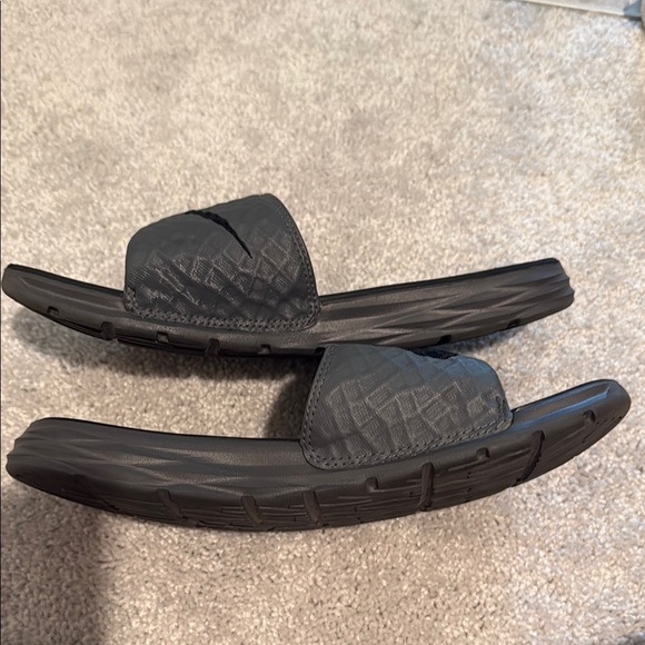 Nike Gray and Black Slide Sandals - Picture 2 of 4